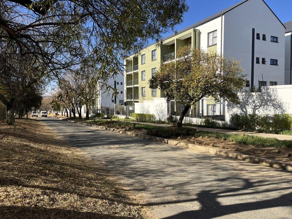 Listing number: P24-114629486, Image number: 1, Welcome to Greenlee Lifestyle Estate