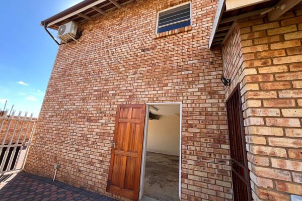 Superb Contemporary Duplex Townhouse For Sale in Greenhills, Ext. 3, Randfontein.  
Ever thought about what it would be like to own a ...