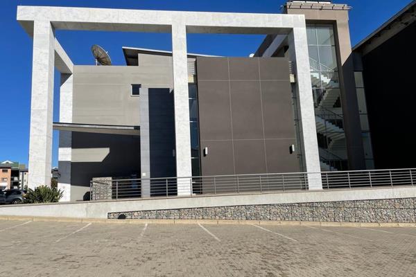 This 5800 sqm secure office complex at 5 Bond Street, Midrand, offers an ideal work ...