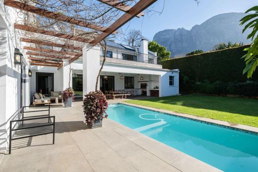 5 Bedroom House for sale in Newlands