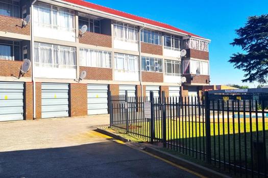 2 Bedroom Apartment / Flat for sale in Rhodesfield