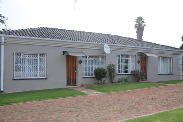 DOUBLE STAND INVESTMENT PROPERTY FOR SALE

Double stand property for sale in a very good location.

Each stand is going for R1 600 ...