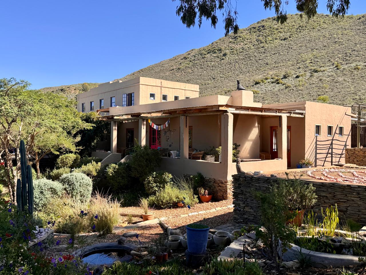 4 Bedroom House for sale in Barrydale 2 Laing Street P24114634288