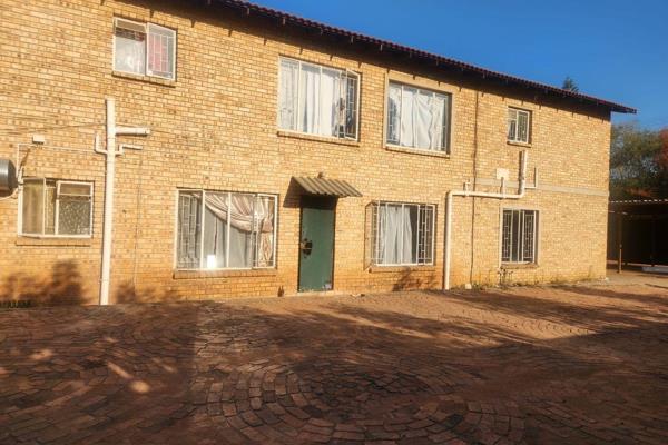 **INVESTORS OPPORTUNITY**
 
Well located investment opportunity. This block of flats is in CBD just 200m from public transport.

The ...