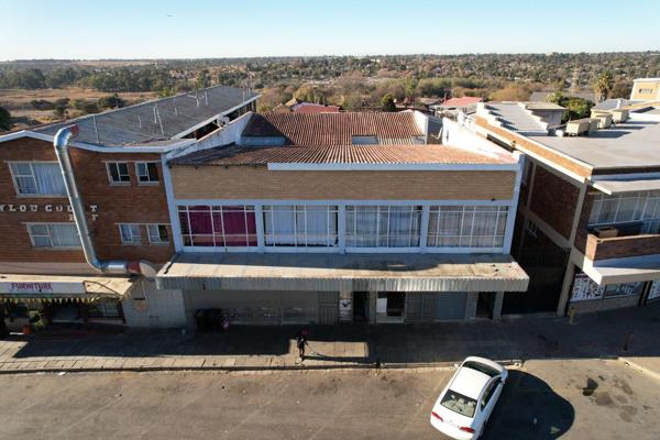 BLOCK OF FLATS &amp; SHOPS - BIRCHLEIGH
GROSS ANNUAL INCOME: &#177; R312 000
3 X FLATS ...