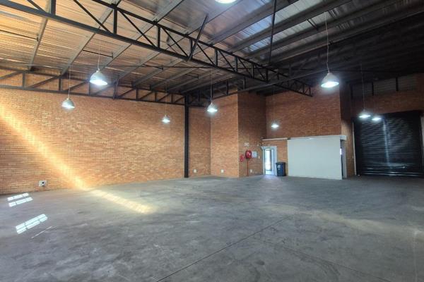 Located within the prestigious N4 Gateway Industrial Park, this 300 sqm mini warehouse ...