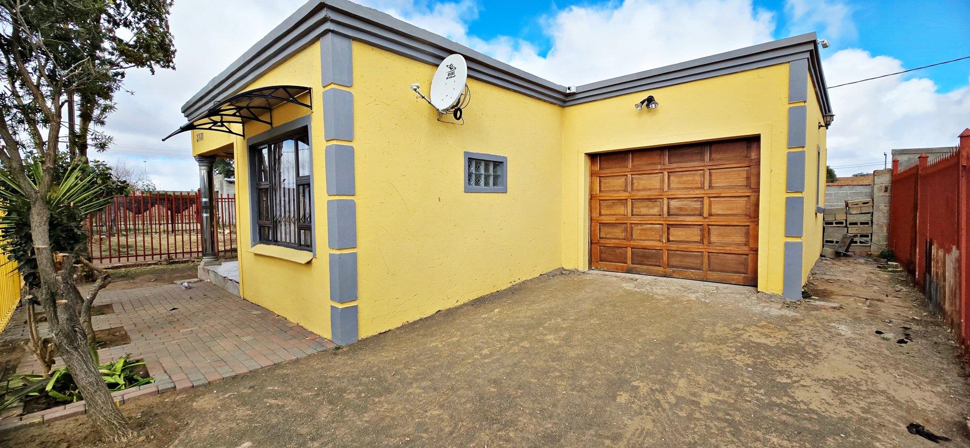 Freedom Park, Bloemfontein Property Property and houses for sale in