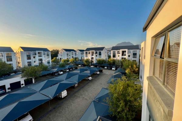 Discover a beautifully designed one-bedroom apartment located on the third floor of the prestigious De Velde Estate. This unit offers a ...