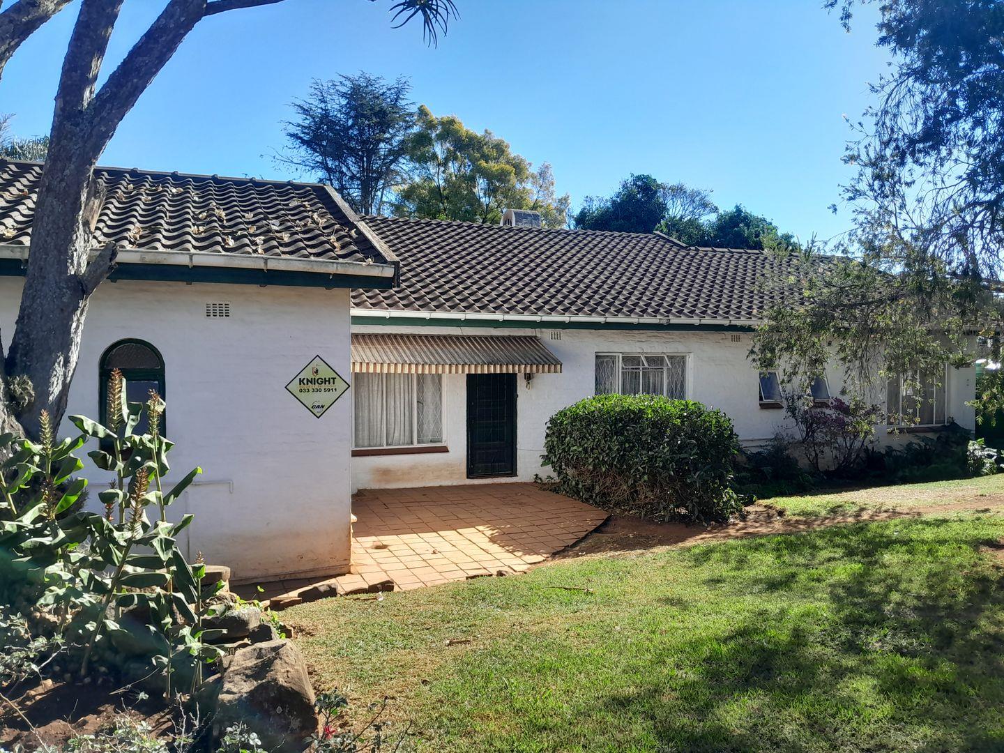 3 Bedroom House for sale in Howick Central - P24-114639339