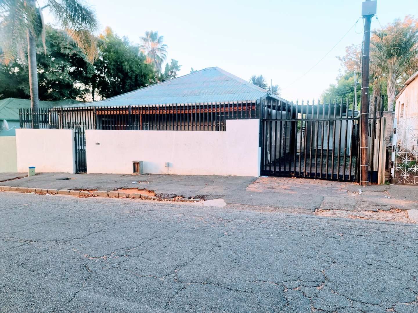 2 Bedroom House for sale in Greymont P24114470639