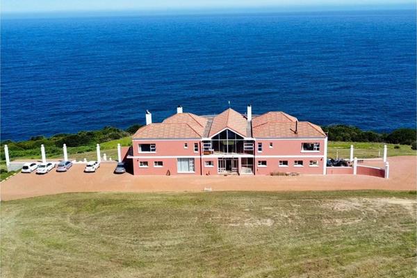 50ha COASTAL FARM FOR SALE IN HANSMOESKRAAL AH, GEORGE
Just a 15 minute drive from the city of George, renowned for it&#39;s airport ...