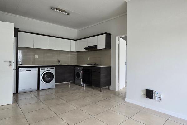 Modern 1 bedroom 1 bathroom top floor unit for rent in Malakite. 

This unit has a washing machine, tumble dryer and fridge included in ...