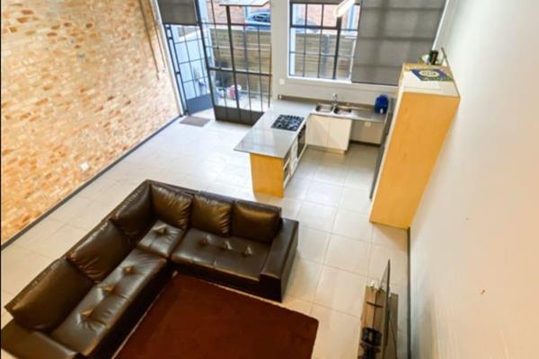 This immaculate 2 bedroom 2 bathroom Loft apartment in Braamfontein Werf, just a few ...