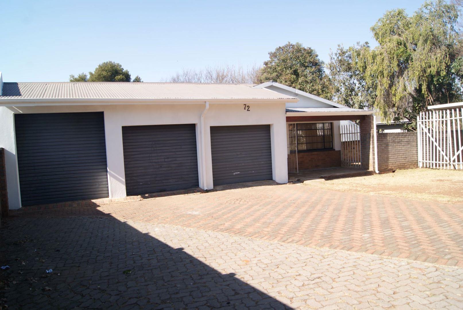 3 Bedroom House for sale in Van Dyk Park 72 Holly Street P24114645310