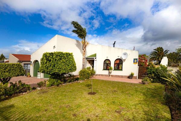 Dual Mandate

This spacious property has everything you need and more. Featuring three ...