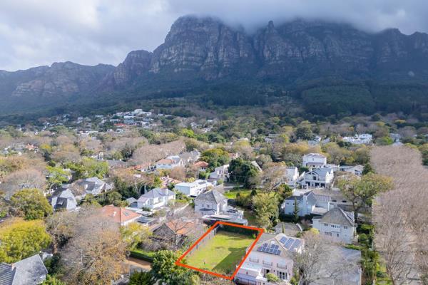 North facing vacant land for sale in Hiddingh, arguably the most sought after address for families in Newlands with magnificent  ...