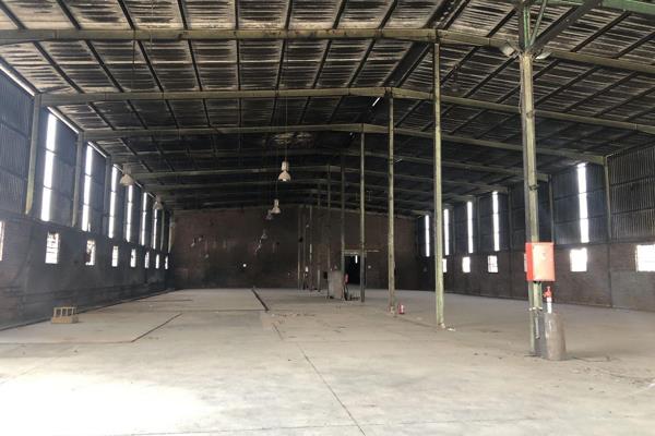 Large factory, with 10m internal clearance and 1500Amps 3-Phase power, on the non-loadshedding grid.!

The property is located in an ...