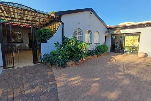 Modern Office to Rent in the Heart of Glenanda

Offering neat spacious set of offices in a tranquil secure home-commercial ...