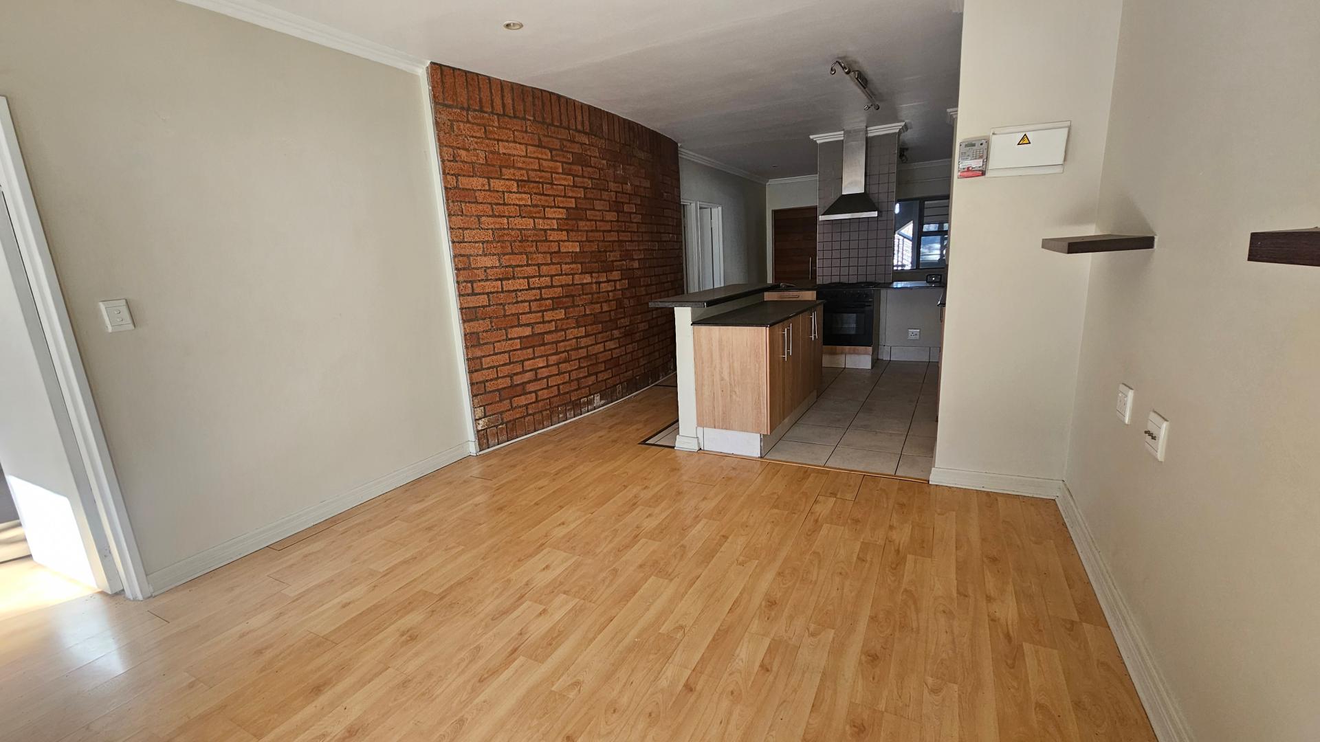 2 Bedroom Apartment / flat for sale in Rivonia - 21 11th Avenue - P24 ...