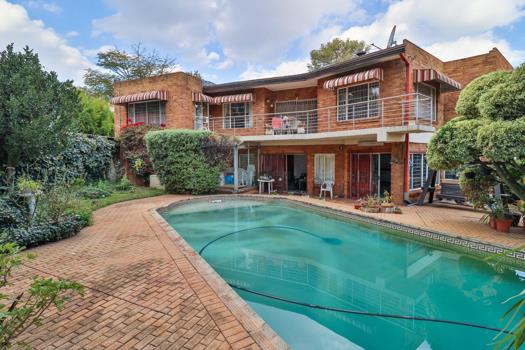 4 Bedroom House for sale in Parktown North