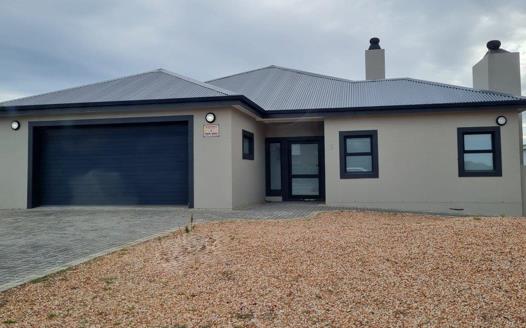 3 Bedroom House for sale in Stilbaai Wes