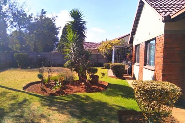 You entertain a lot ?
This home is for you, with a beautiful entertainment area that boasts a built-in braai and a built-in ...