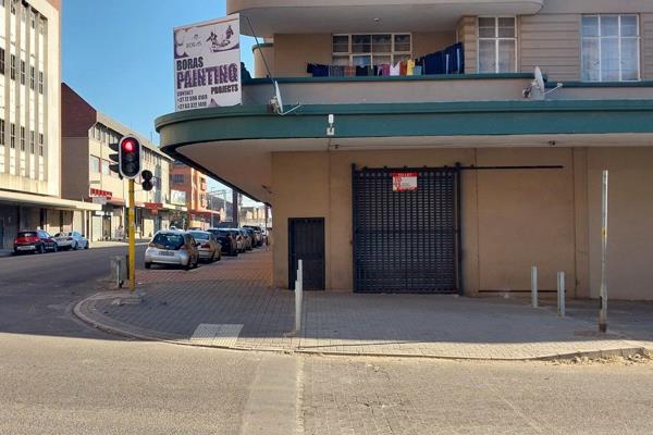 This extremely secure property in the CBD offers the following:

800 M2 of basement ...