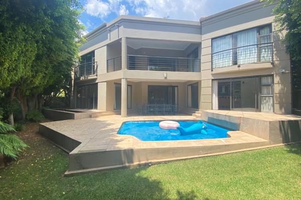 R38 000.00 – Unfurnished
DELUXE CLUSTER IN AN ELEGANT BOUTIQUE ESTATE!
Stylish and splendid to instantly fall in love!
Spacious living ...