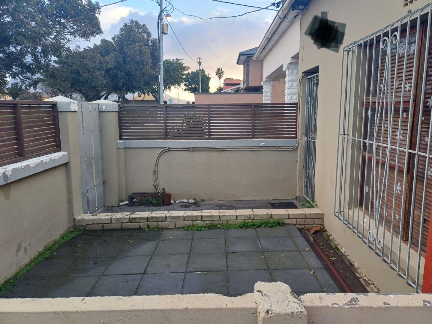 Kensington, Cape Town Property Houses for sale in Kensington, Cape
