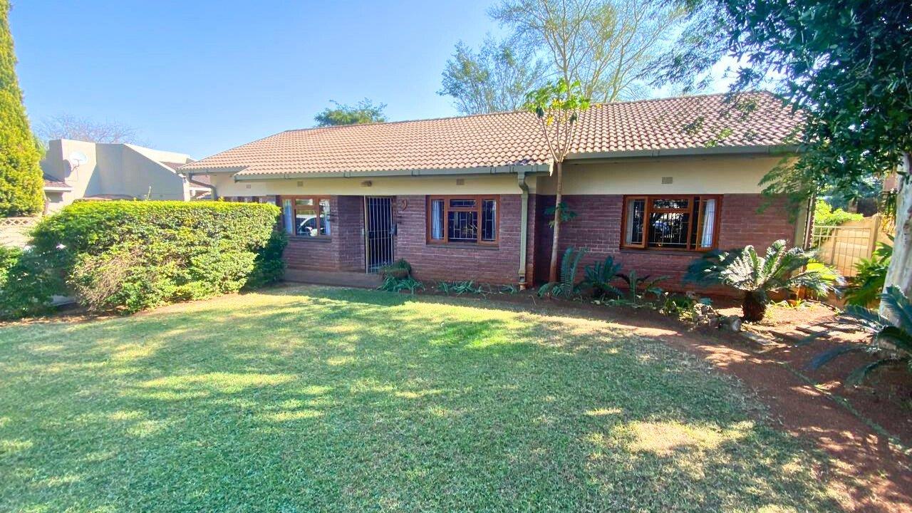 3 Bedroom House for sale in Vryheid - P24-114664909