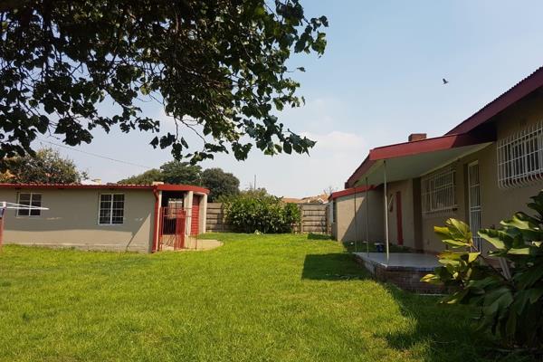 This beautiful home is in the charming suburb of Rensburg and close to important amenities. Make it your own and raise your family in ...