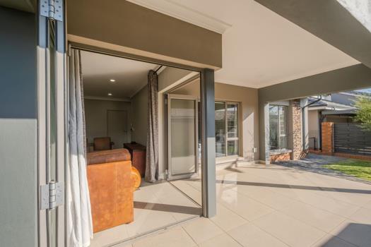 2 Bedroom House for sale in Waterkloof Marina Retirement Estate