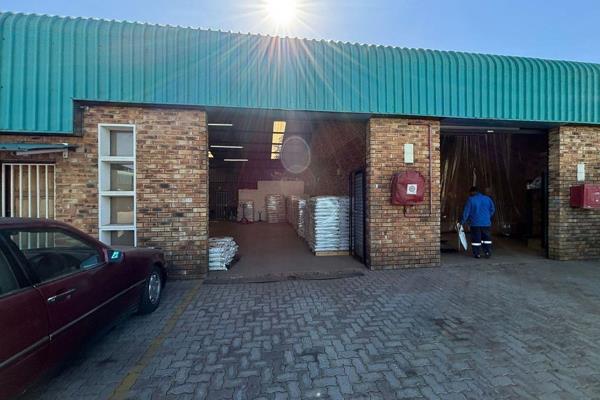 Neat and well maintained mini industrial unit measuring 150sqm available for occupation ...