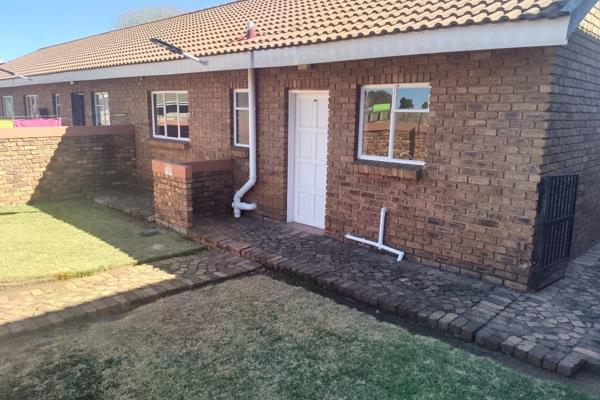 ### Cozy 2-Bedroom Apartment in Rensburg with Private Garden

Discover your new home in the heart of Rensburg! This charming ...