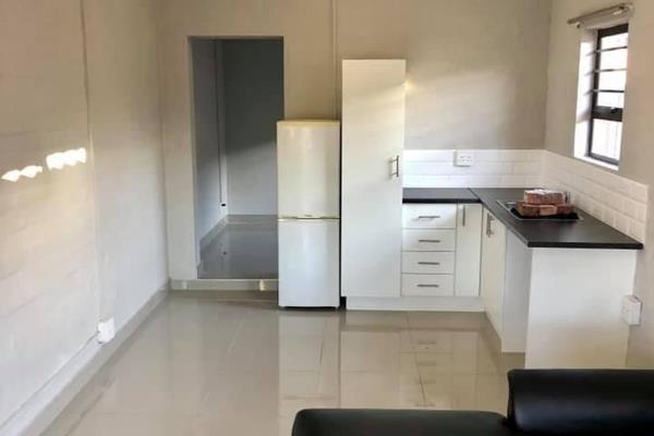 Bachelor unit available in Kabega Park .
 This unit is available from 1 August 2024.
 ...