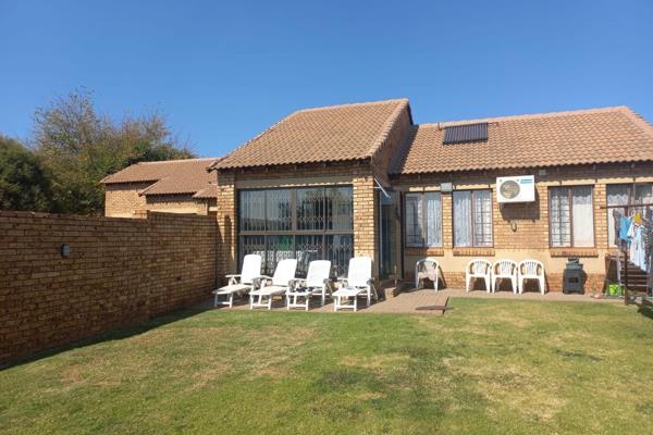 Stone Ridge Property : Property and houses for sale in Stone Ridge ...
