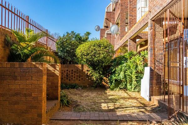 Welcome to your new home! This delightful 2-bedroom, 1-bathroom ground floor unit in the heart of Symhurst, Germiston, is a perfect ...