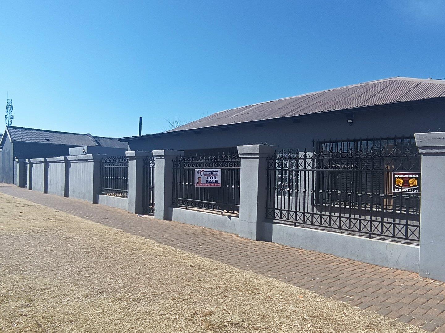 3 Bedroom House for sale in Krugersdorp West - 36 Dekker Street - P24 ...