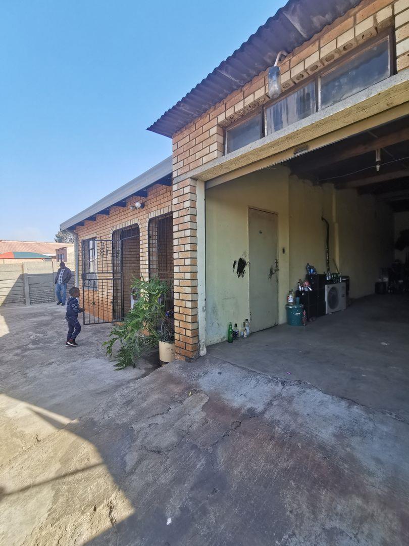 Houses to rent in Tembisa : Tembisa Property : Property24.com