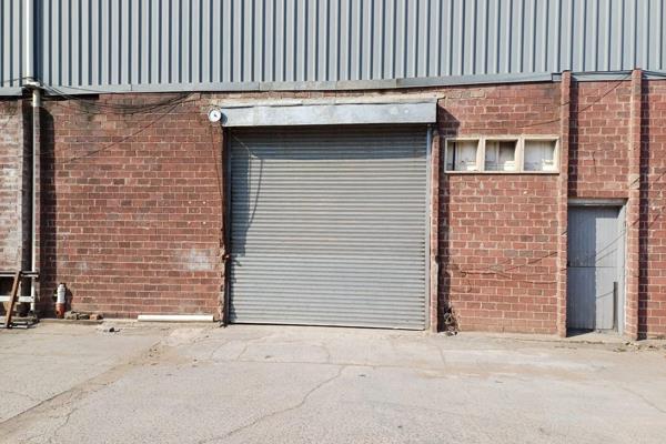 Rawson Properties Gillitts Commercial presents : 
Mini Factory Warehouse 193 m2. Malvern. Chatsworth
Price : R60 m2 + Vat
Roll Up Door ...