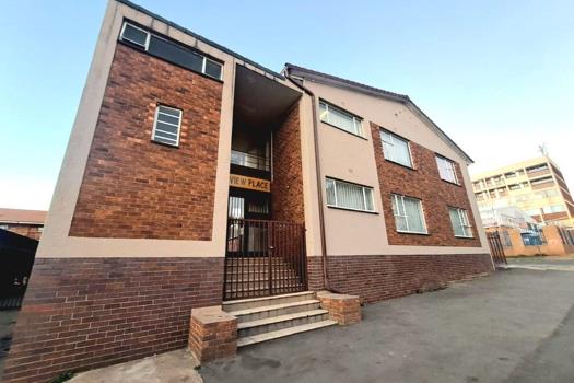 2 Bedroom Townhouse for sale in Alberton North