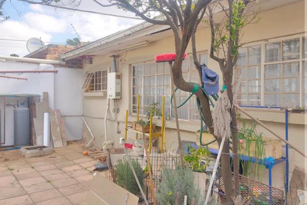 A stand-alone house transformed into six separate rooms in Benoni Central now offers ...