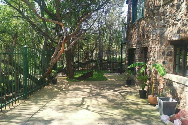 Large Nature Lovers Cottage to rent in a small intentional community in a nature reserve ...