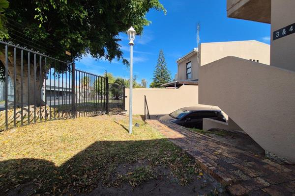 Welcome to this attractive ground floor apartment. This is a fantastic investment unit nestled in the tranquil surroundings of Wynberg ...