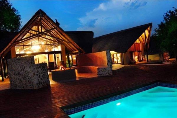 This syndicated share is a 18th share in Twitchers Nest lodge is fully equipped luxury ...