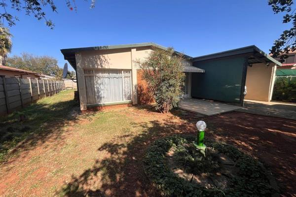 3 Bedroom Family Home In Klerksdorp For Sale

Property Reference Nr: DP2720(2)

Welcome to this inviting home located in the ...