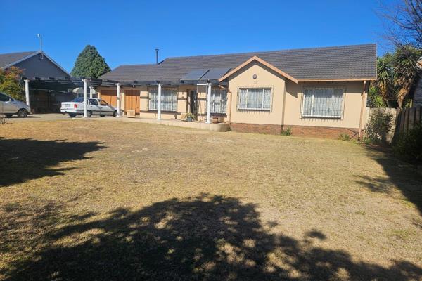 This spacious family home is situated in the serene, well established, family orientated suburb of Parkrand and offers so much ...