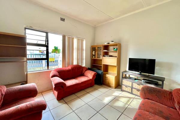 REDUCED from R1,750,000 to R1,650,000 

3 Bedroom Home &amp; Flatlet in Churchill ...