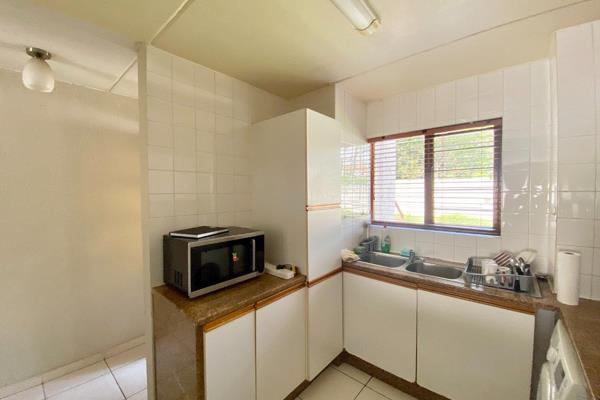 Beautiful 2-bedroom, 1 bathroom garden apartment in Grace Park for Rent

This is a beautiful 2-bedroom, 1 bathroom apartment with a ...