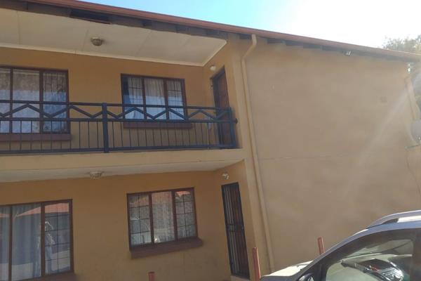 2 BEDROOM APARTMENT for SALE in Security Complex near Olienpark Primary School, Brits
This cozy apartment is situated in a security ...
